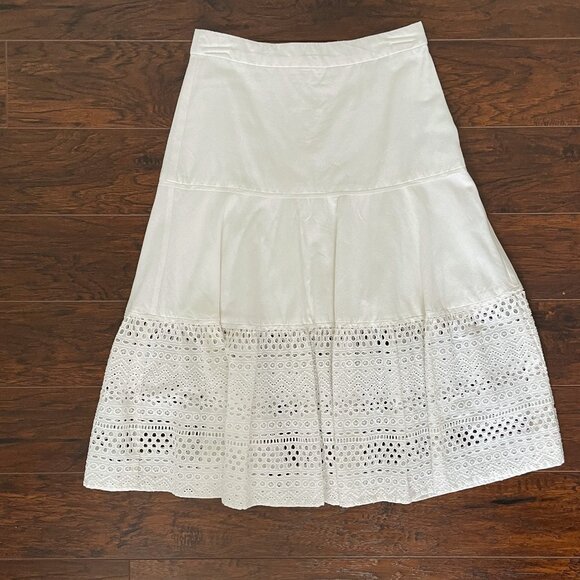 J.Crew Point Sur Tiered Skirt In Mixed Eyelet, 100% Cotton - White, Size 0 - Picture 2 of 4